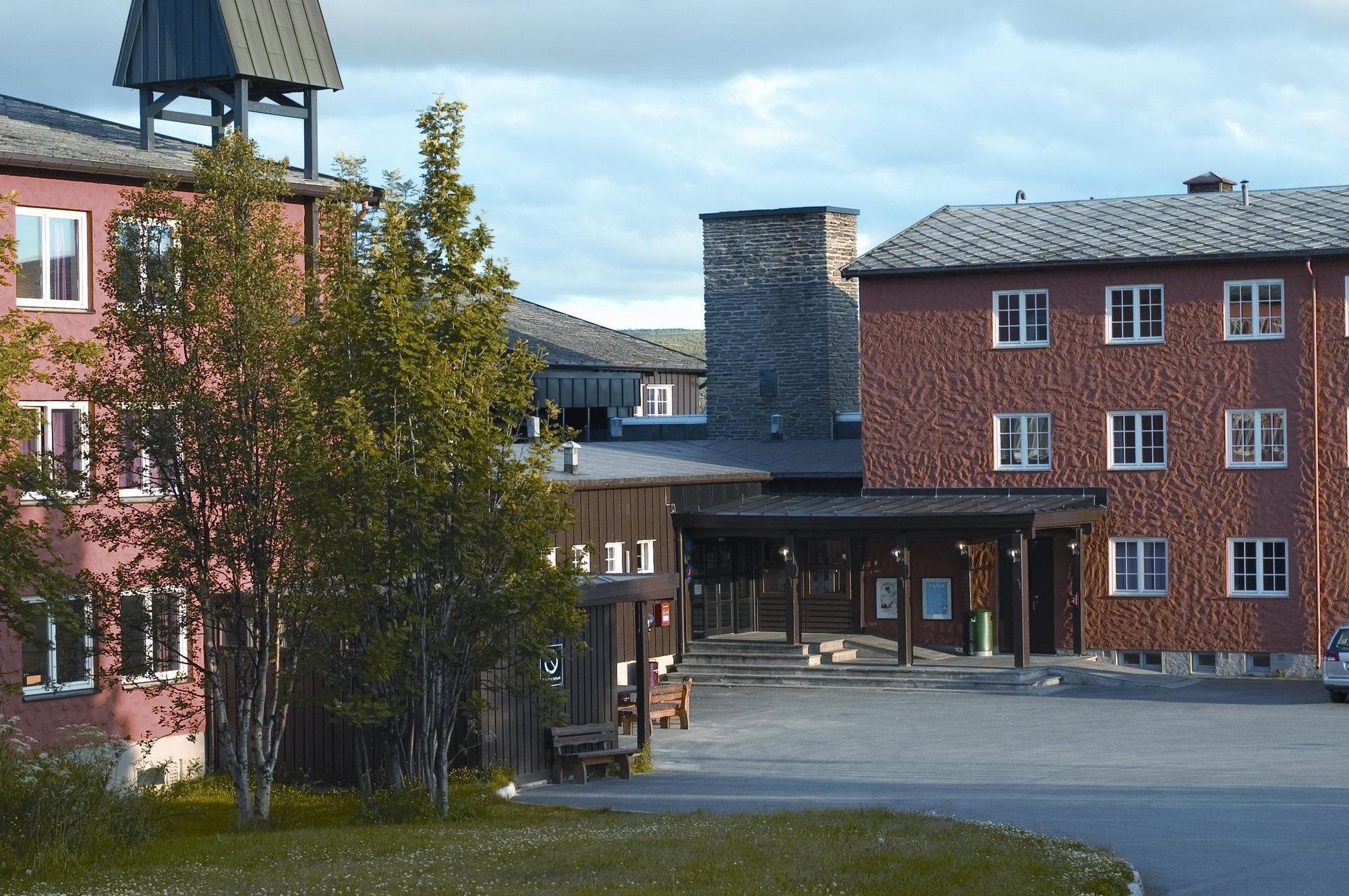 Roros Hotell - Bad & Velvaere Екстер'єр фото
